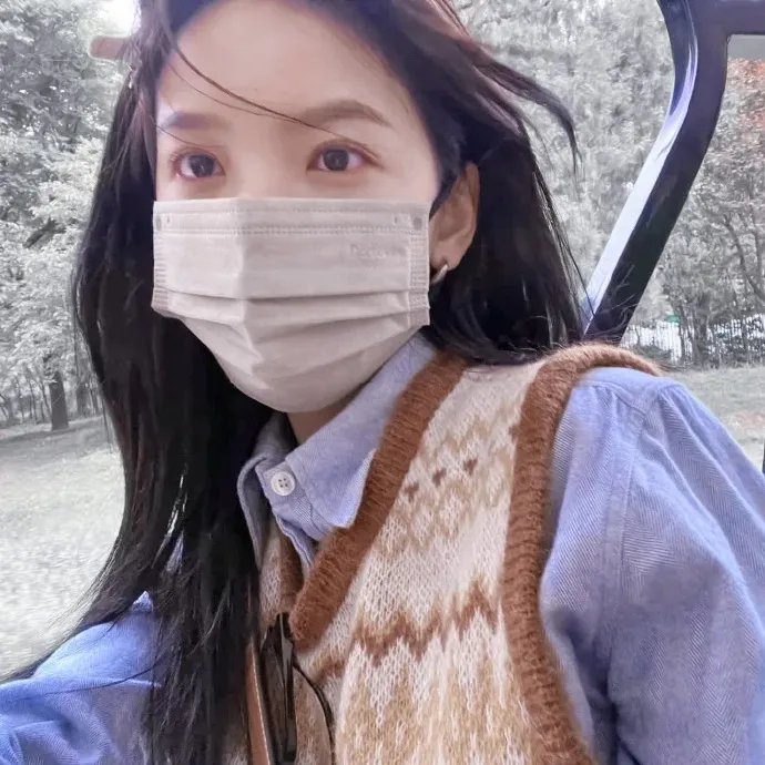 美女荒野逃亡